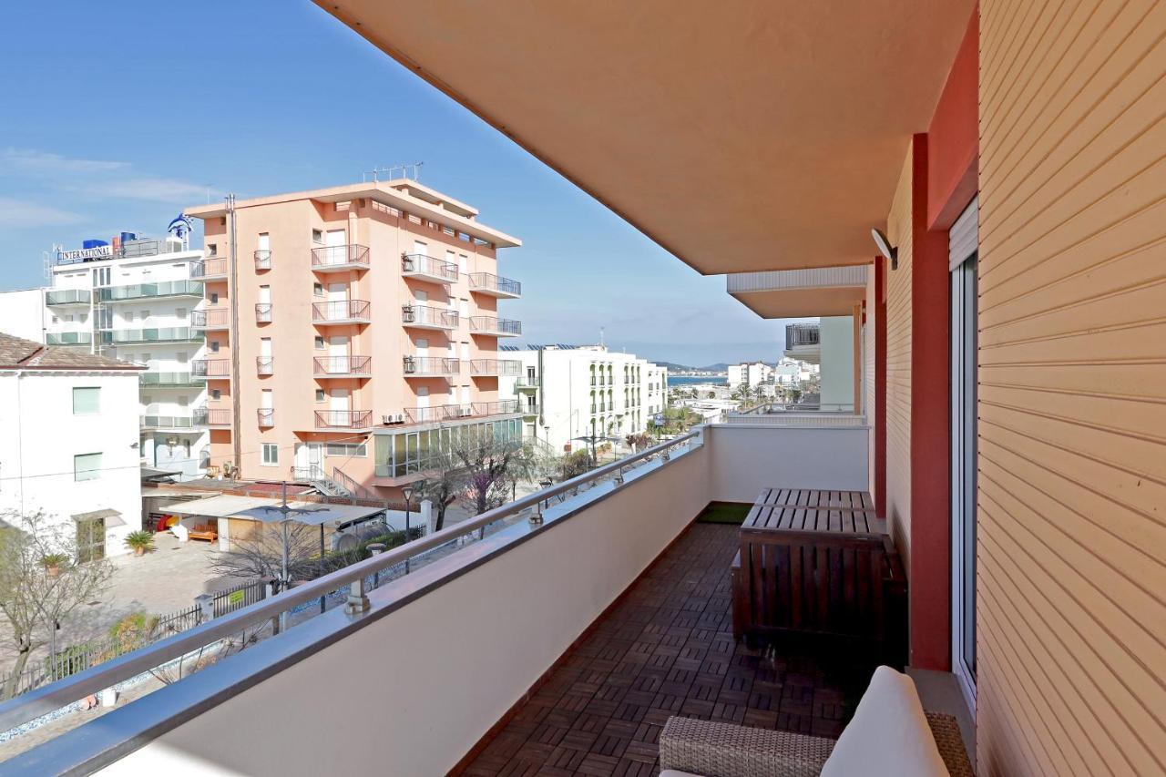Crima Mare Luxury Apartment Misano Adriatico Bagian luar foto