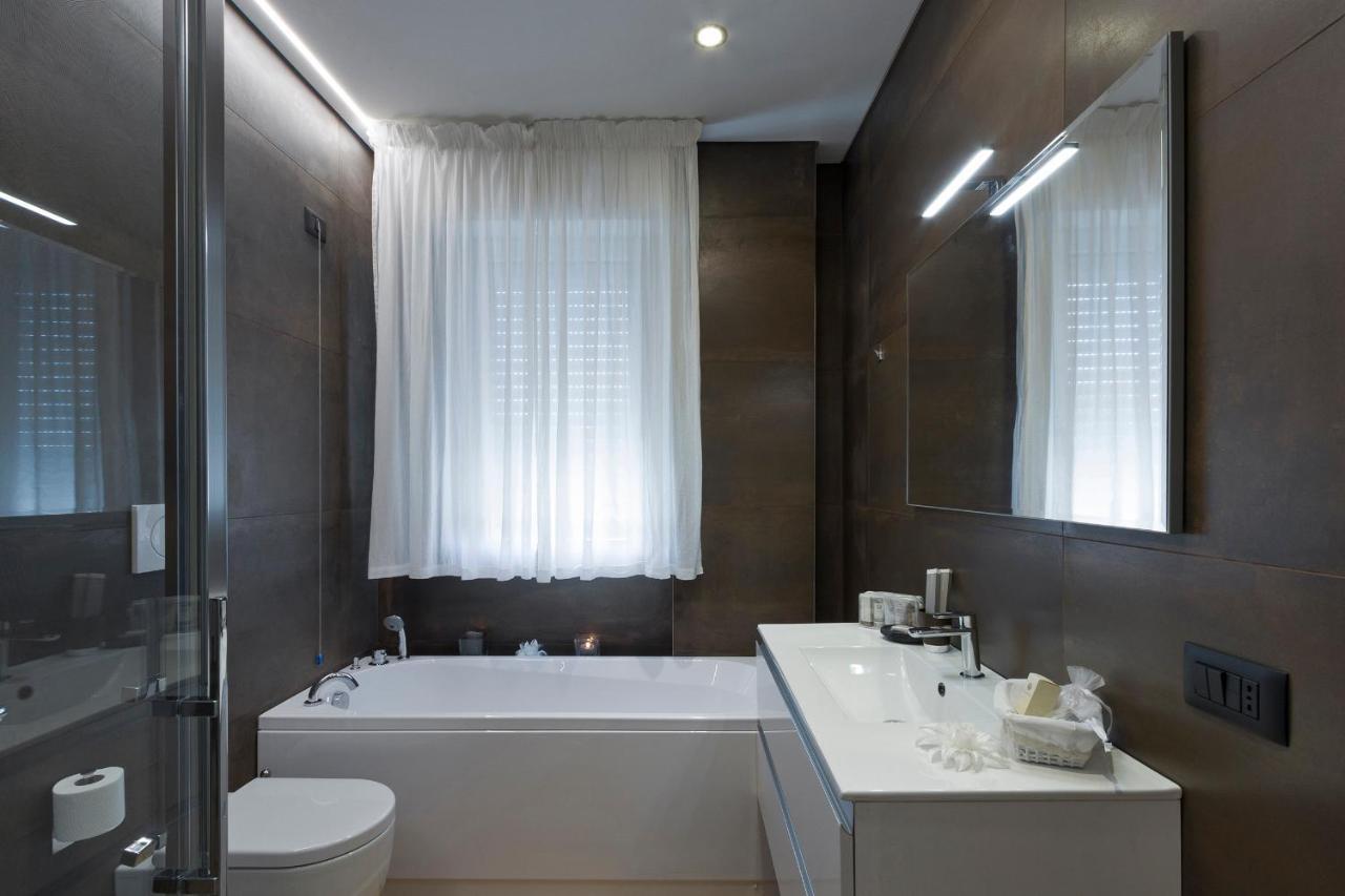 Crima Mare Luxury Apartment Misano Adriatico Bagian luar foto